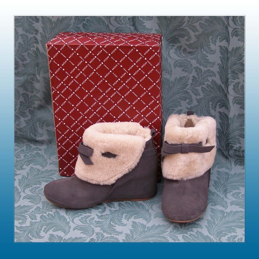 80%20 LIKE NEW size 9 Suede and Shearling Booties w/Box